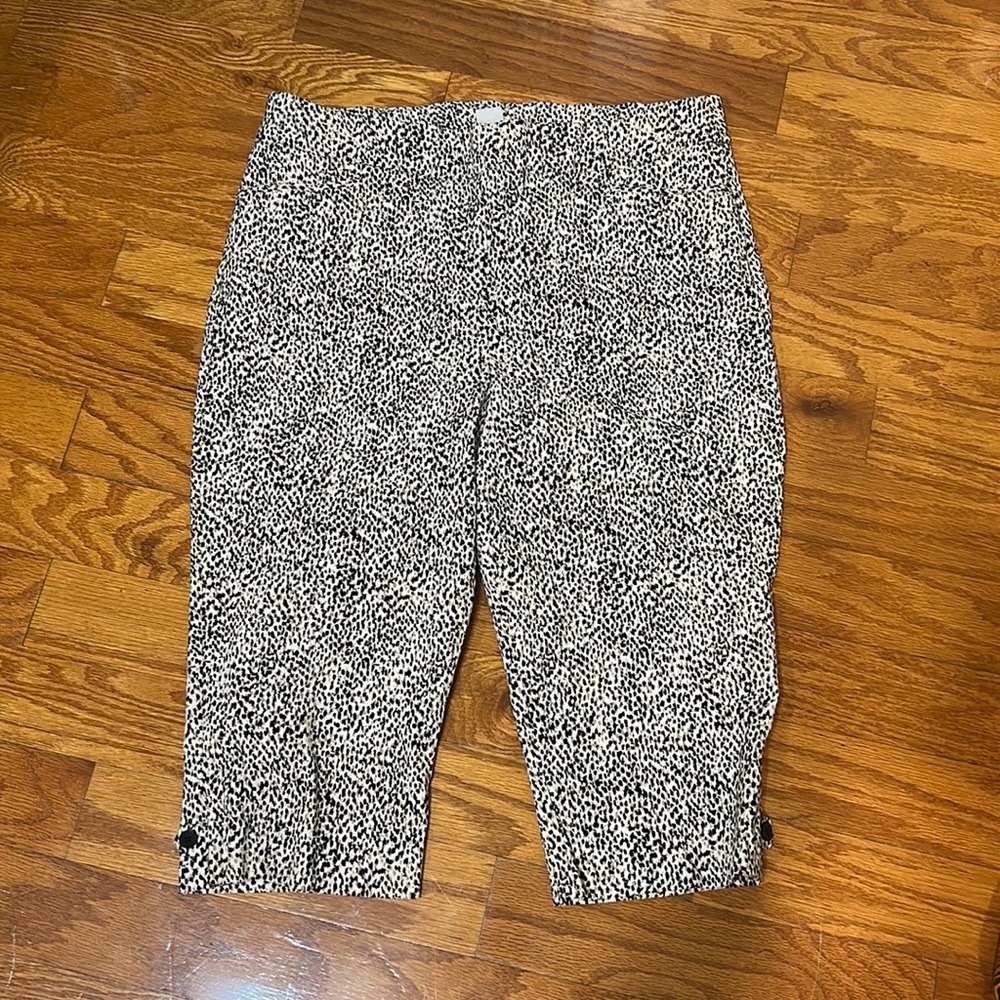 Chico’s multi color small animal print crop size 3 (14+)
